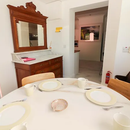 Rosemont בית נופש אדייר